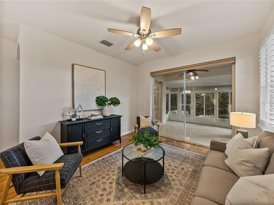 Active With Contract: $275,000 (2 beds, 2 baths, 1260 Square Feet)