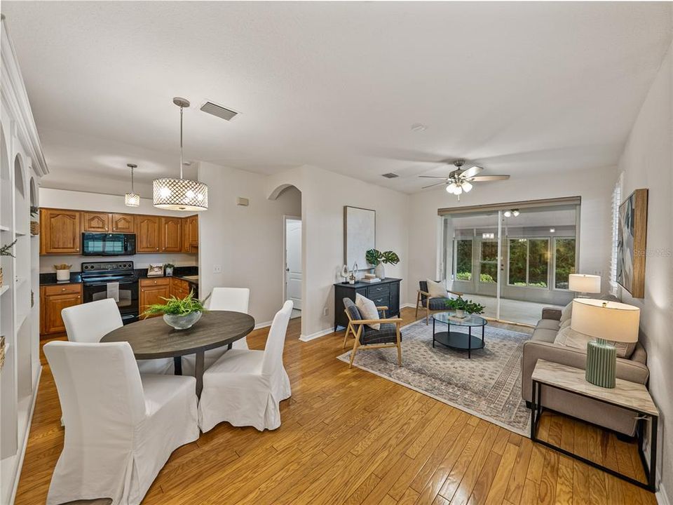 Active With Contract: $275,000 (2 beds, 2 baths, 1260 Square Feet)