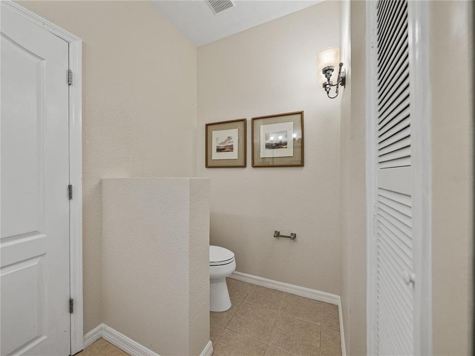 Active With Contract: $275,000 (2 beds, 2 baths, 1260 Square Feet)