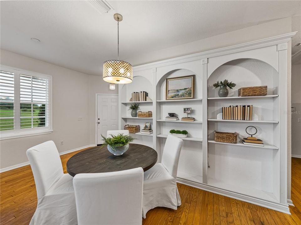 Active With Contract: $275,000 (2 beds, 2 baths, 1260 Square Feet)