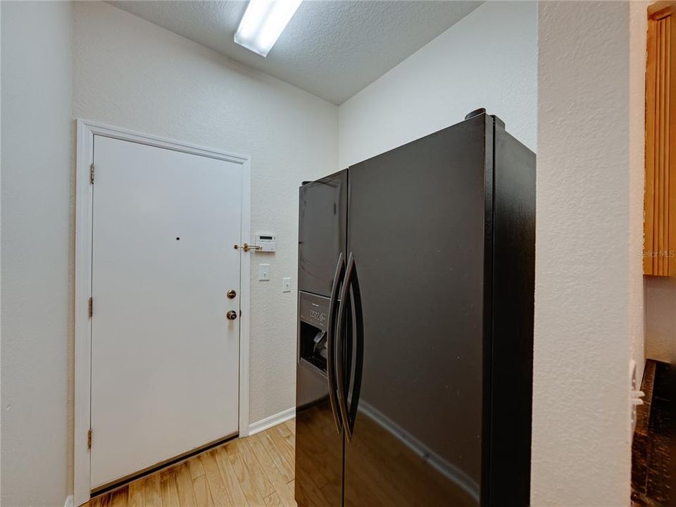 Active With Contract: $275,000 (2 beds, 2 baths, 1260 Square Feet)