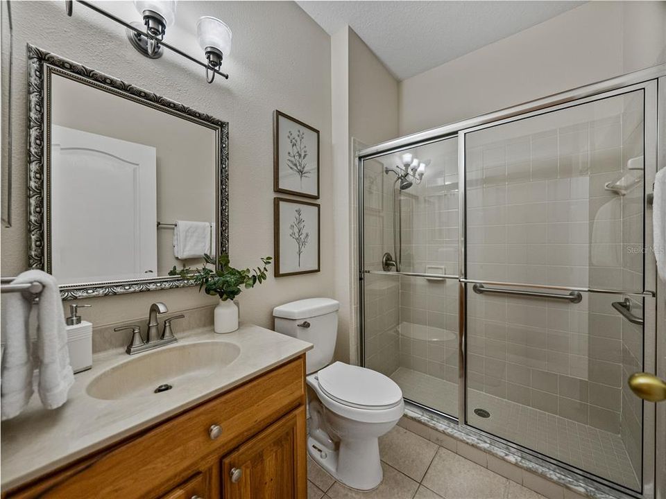 Active With Contract: $275,000 (2 beds, 2 baths, 1260 Square Feet)