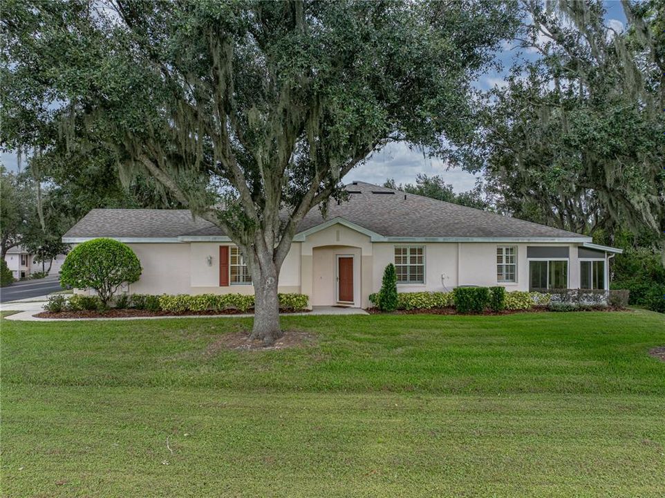 Active With Contract: $275,000 (2 beds, 2 baths, 1260 Square Feet)