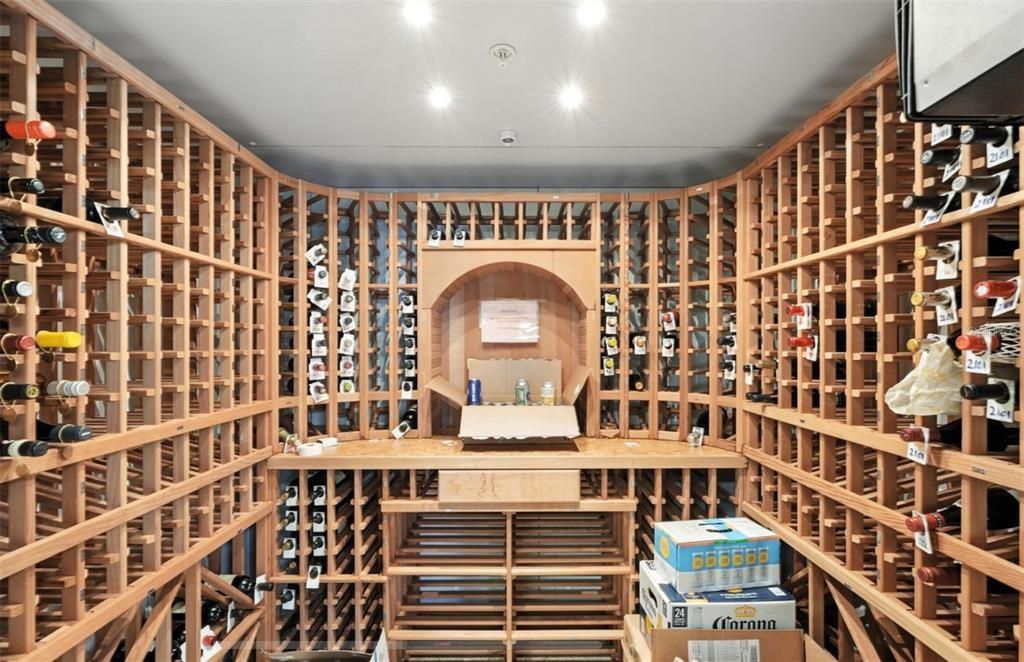 出租: $7,495 (3 贝兹, 3 浴室, 2158 平方英尺)