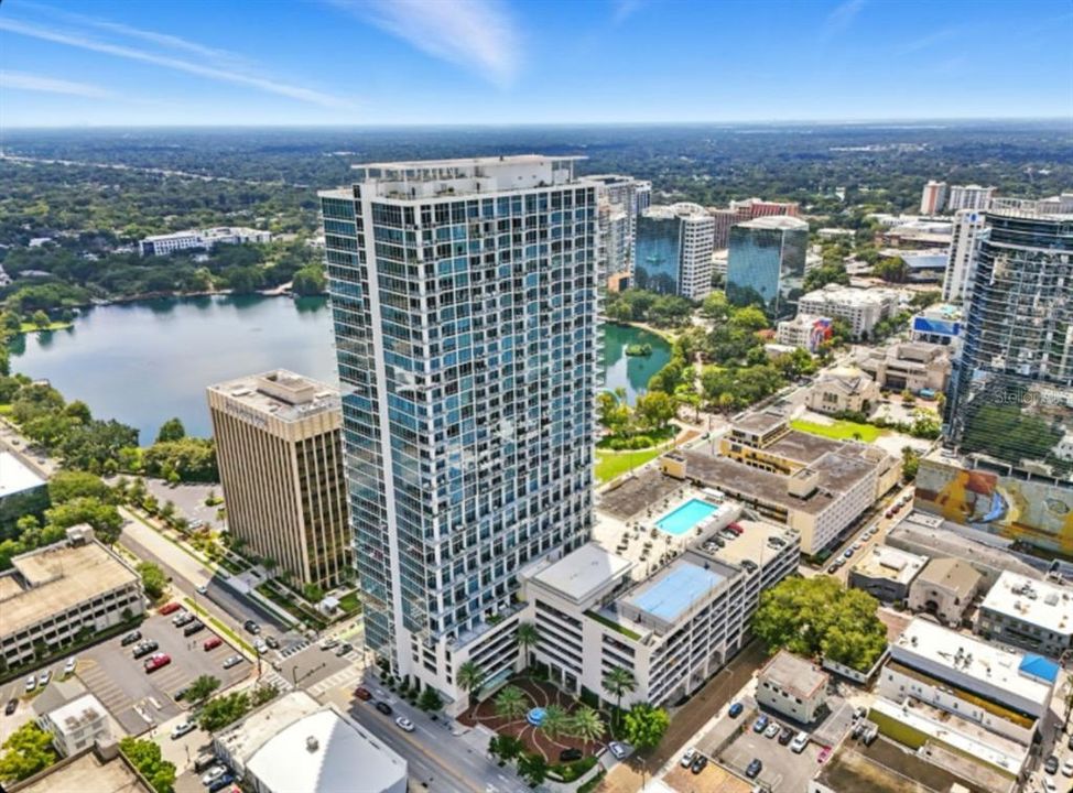 出租: $7,495 (3 贝兹, 3 浴室, 2158 平方英尺)