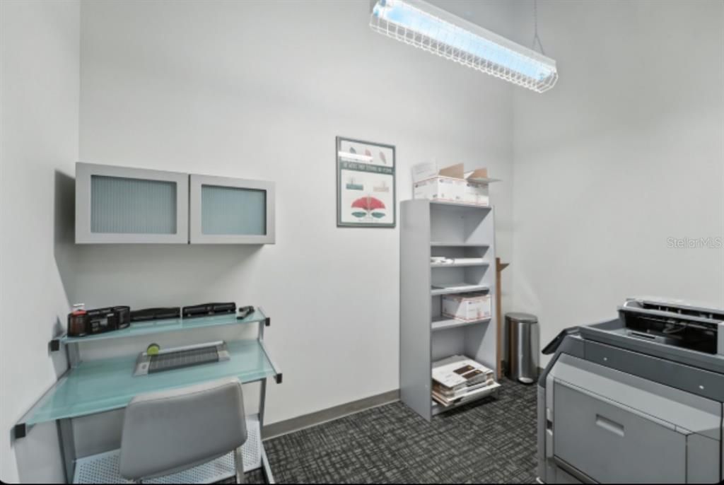 出租: $7,495 (3 贝兹, 3 浴室, 2158 平方英尺)