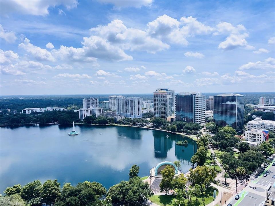 出租: $7,495 (3 贝兹, 3 浴室, 2158 平方英尺)