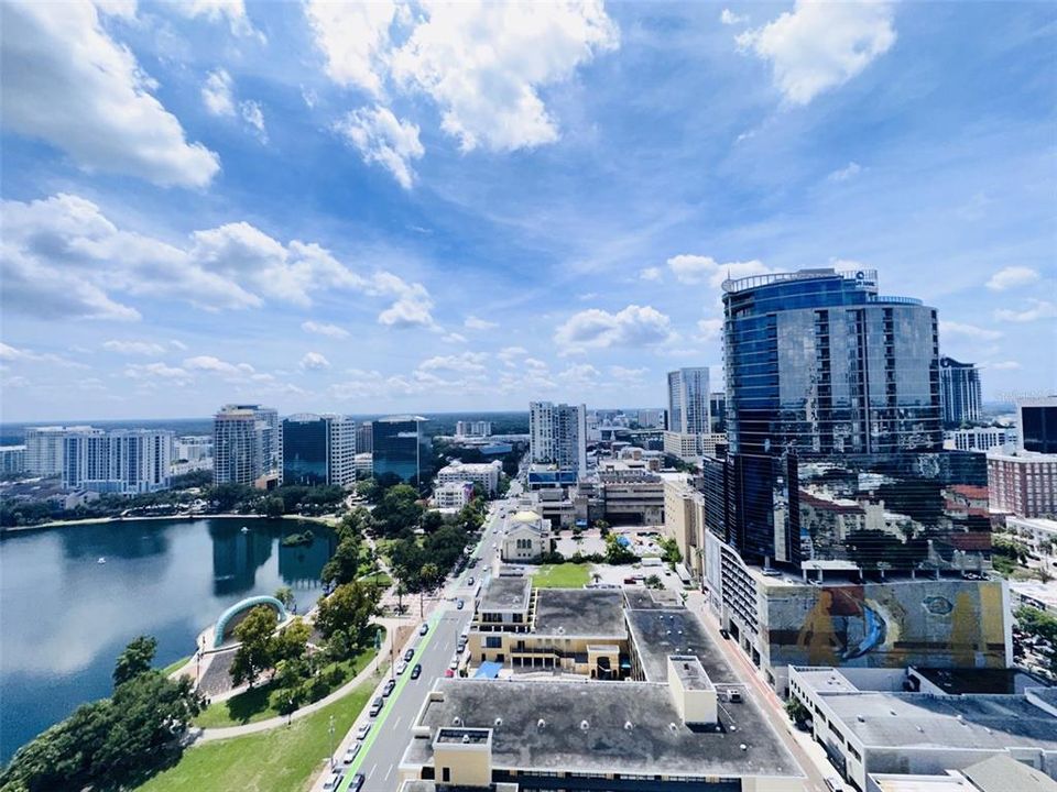 出租: $7,495 (3 贝兹, 3 浴室, 2158 平方英尺)