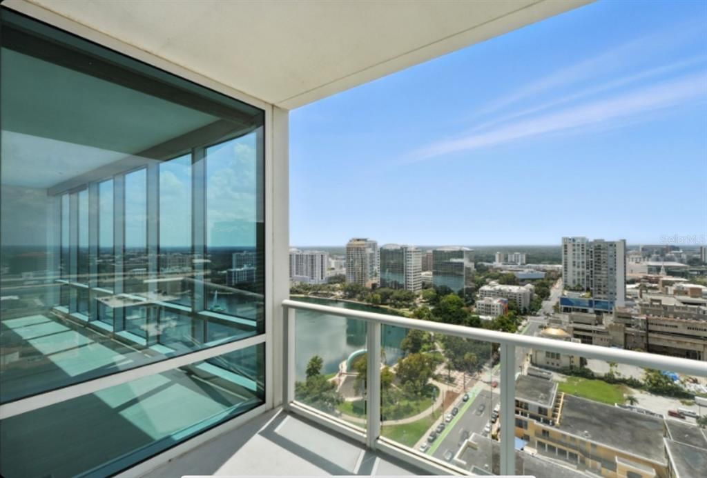 出租: $7,495 (3 贝兹, 3 浴室, 2158 平方英尺)