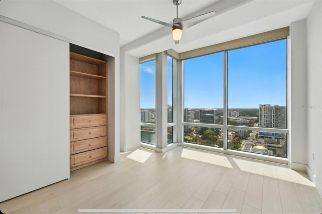 出租: $7,495 (3 贝兹, 3 浴室, 2158 平方英尺)