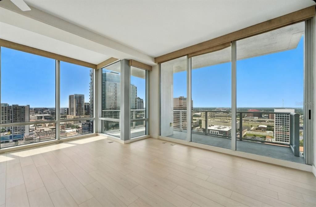 出租: $7,495 (3 贝兹, 3 浴室, 2158 平方英尺)