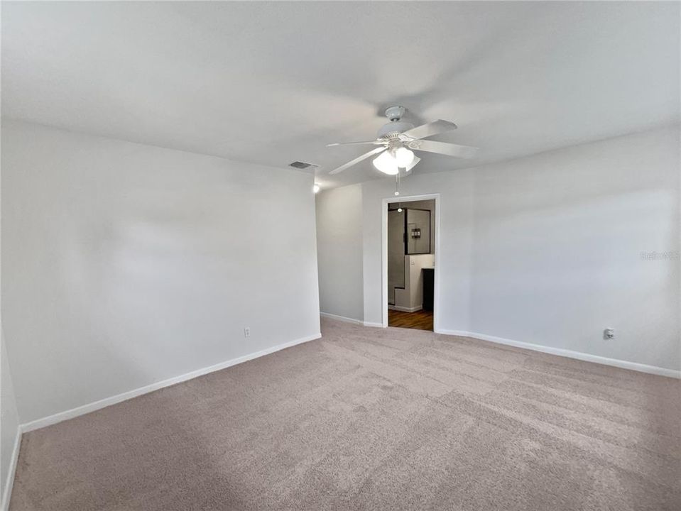 На продажу: $325,000 (3 спален, 2 ванн, 1566 Квадратных фут)