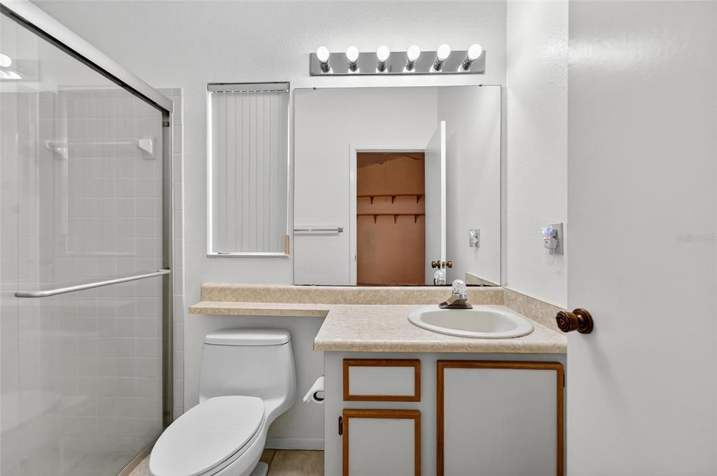 En Venta: $275,000 (3 camas, 2 baños, 1755 Pies cuadrados)