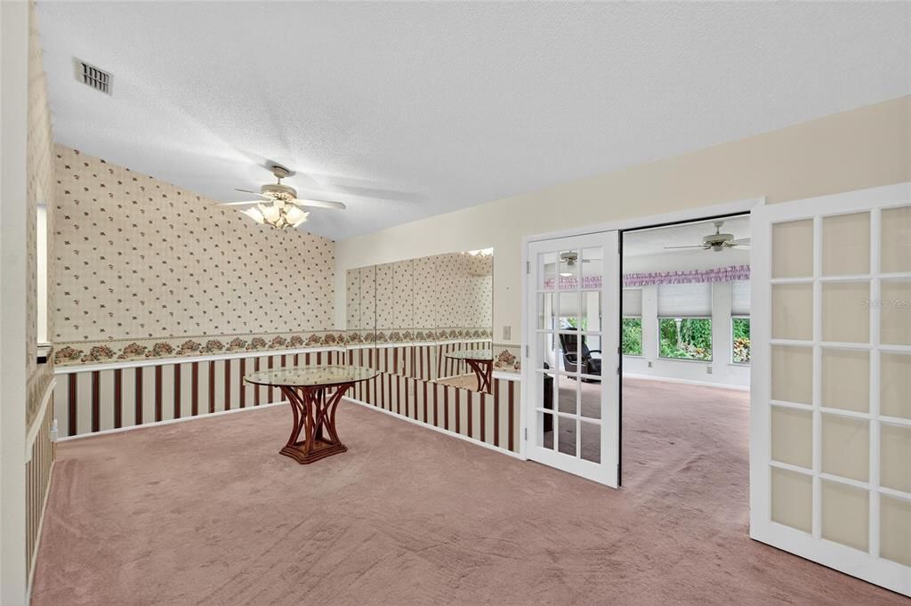 En Venta: $275,000 (3 camas, 2 baños, 1755 Pies cuadrados)