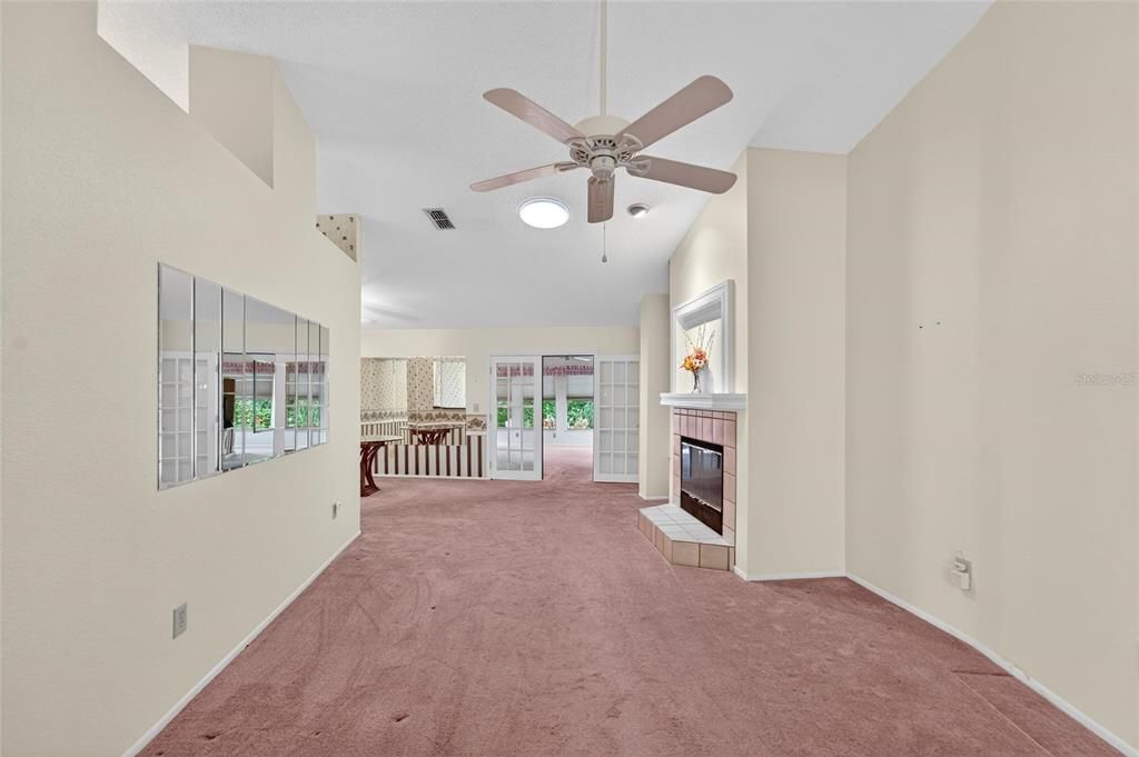 En Venta: $275,000 (3 camas, 2 baños, 1755 Pies cuadrados)