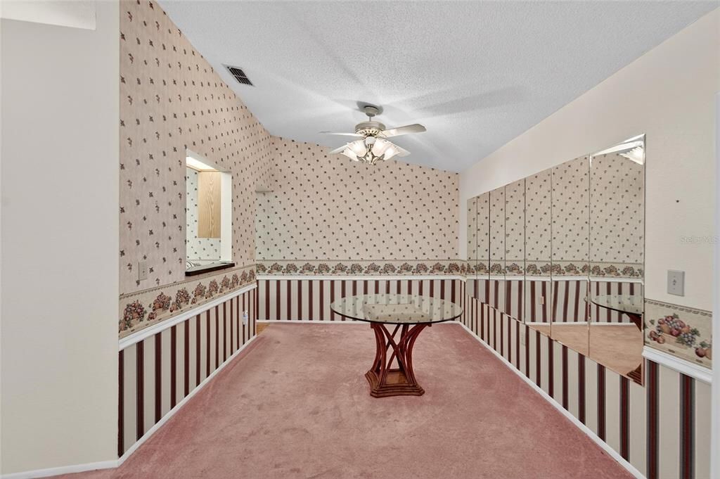 En Venta: $275,000 (3 camas, 2 baños, 1755 Pies cuadrados)