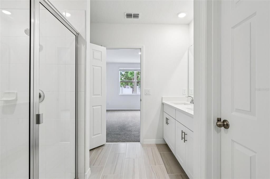 For Sale: $320,276 (4 beds, 2 baths, 1840 Square Feet)