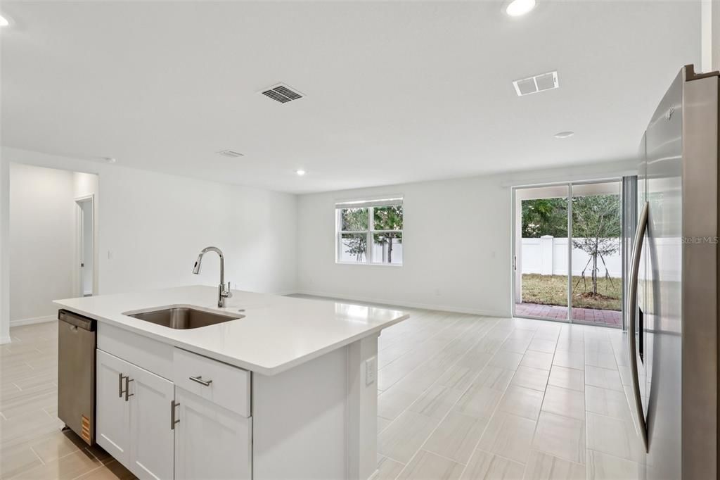 For Sale: $320,276 (4 beds, 2 baths, 1840 Square Feet)