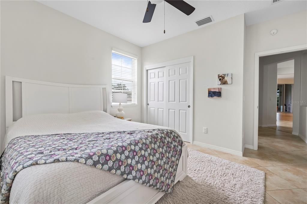 For Sale: $365,000 (2 beds, 2 baths, 1869 Square Feet)