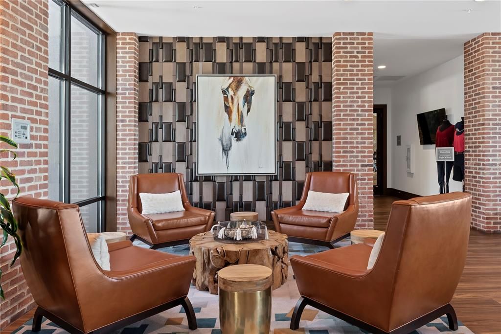 For Sale: $365,000 (2 beds, 2 baths, 1869 Square Feet)