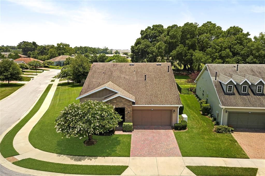 For Sale: $365,000 (2 beds, 2 baths, 1869 Square Feet)