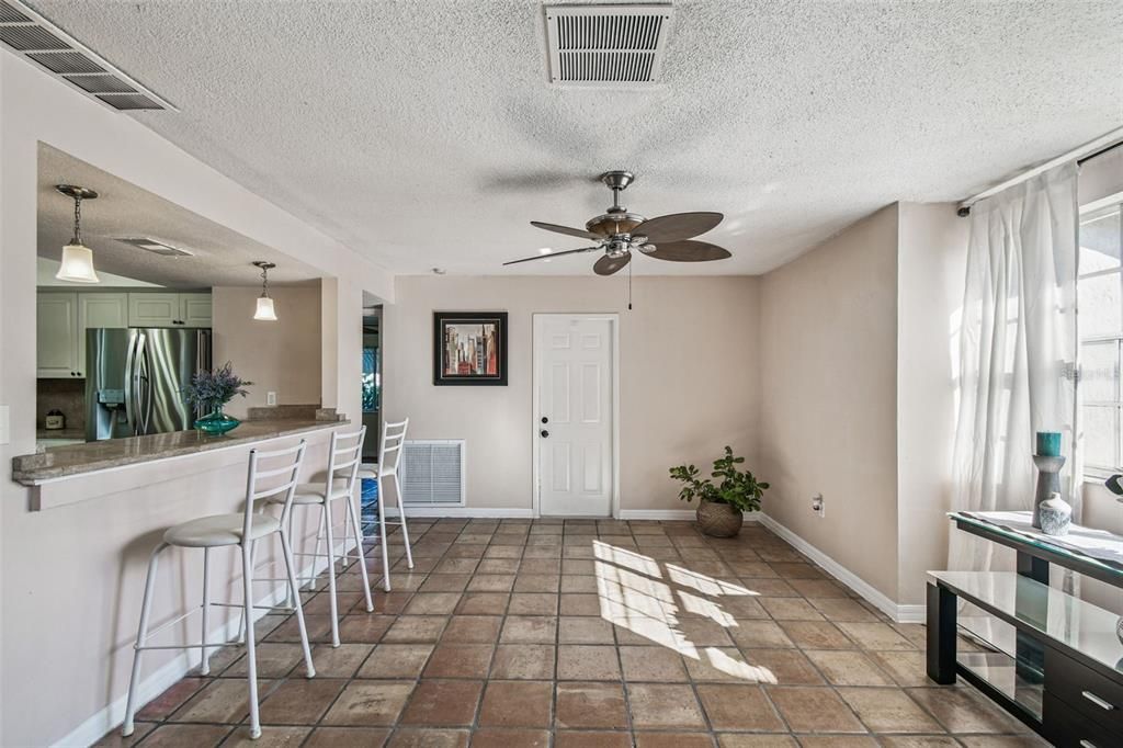 For Sale: $284,500 (3 beds, 2 baths, 1534 Square Feet)