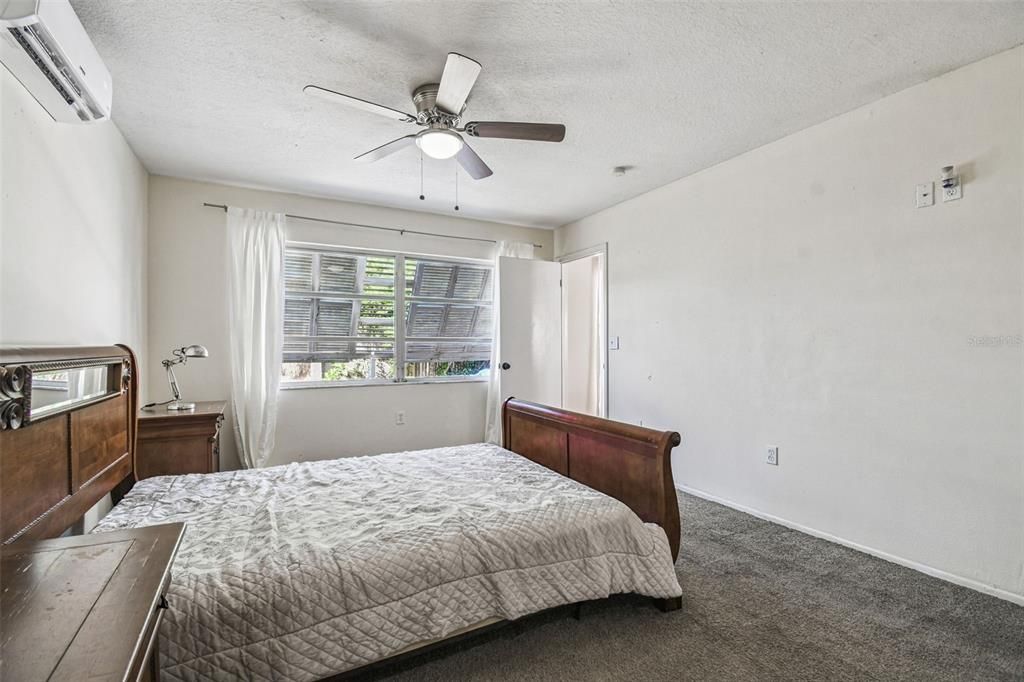For Sale: $284,500 (3 beds, 2 baths, 1534 Square Feet)