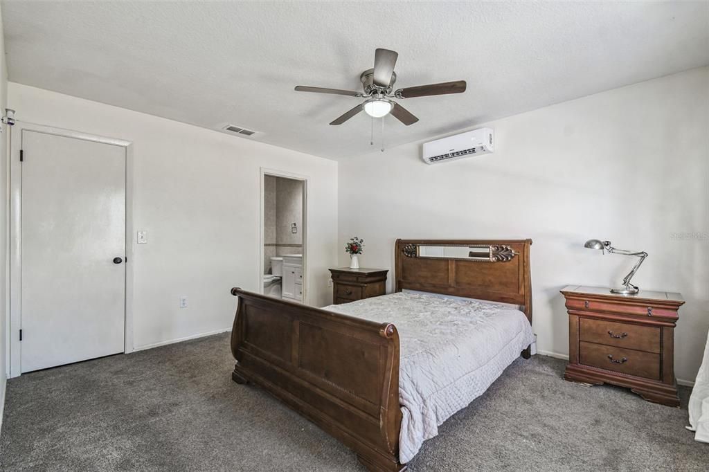 For Sale: $284,500 (3 beds, 2 baths, 1534 Square Feet)