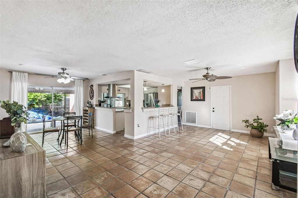 For Sale: $284,500 (3 beds, 2 baths, 1534 Square Feet)