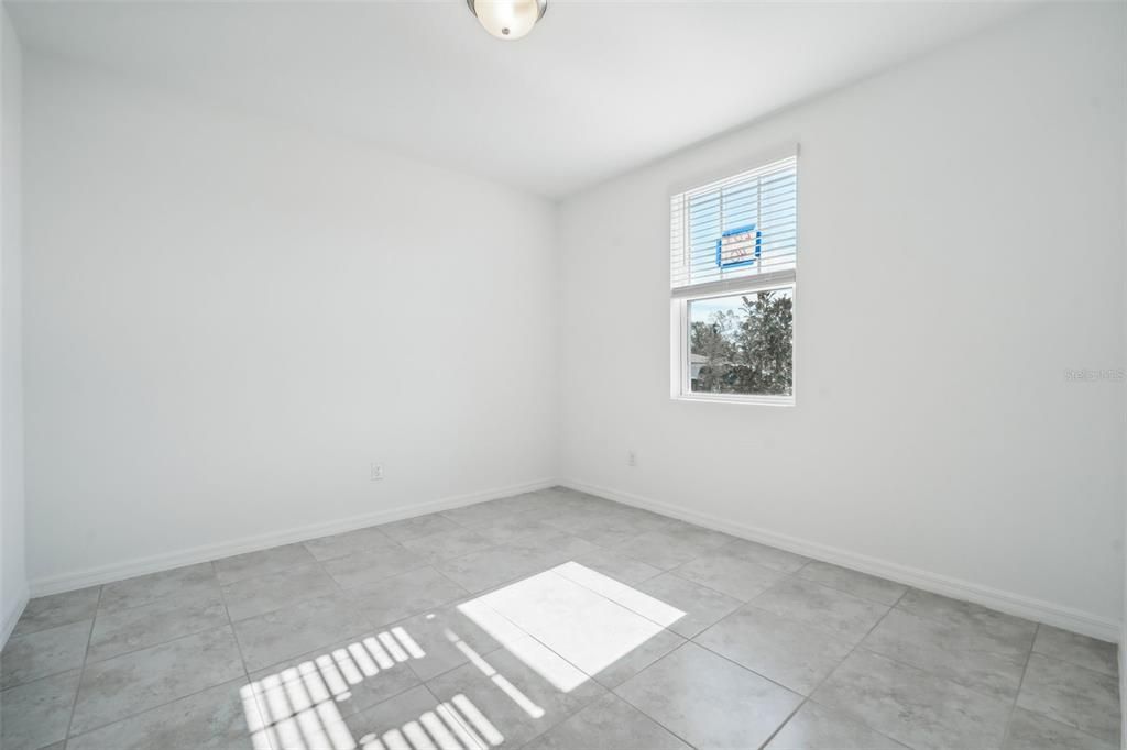 Active With Contract: $303,000 (3 beds, 2 baths, 1695 Square Feet)