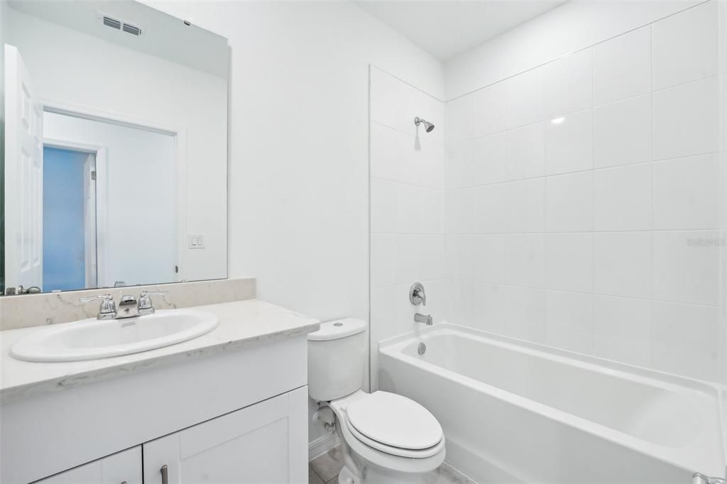 Active With Contract: $303,000 (3 beds, 2 baths, 1695 Square Feet)