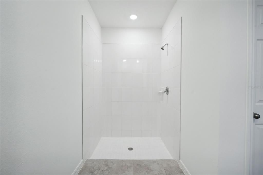 Active With Contract: $303,000 (3 beds, 2 baths, 1695 Square Feet)