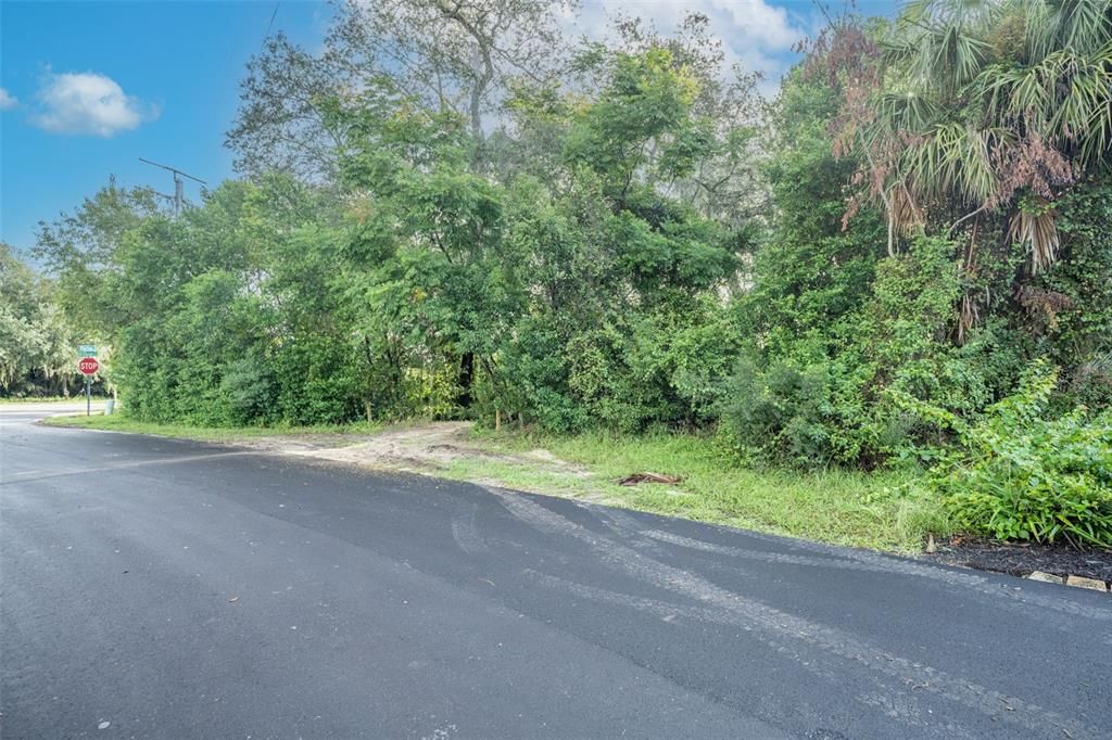 待售: $74,900 (0.49 acres)