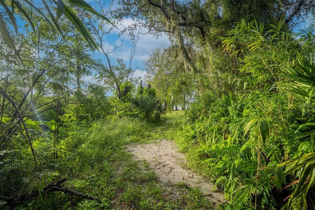 待售: $74,900 (0.49 acres)