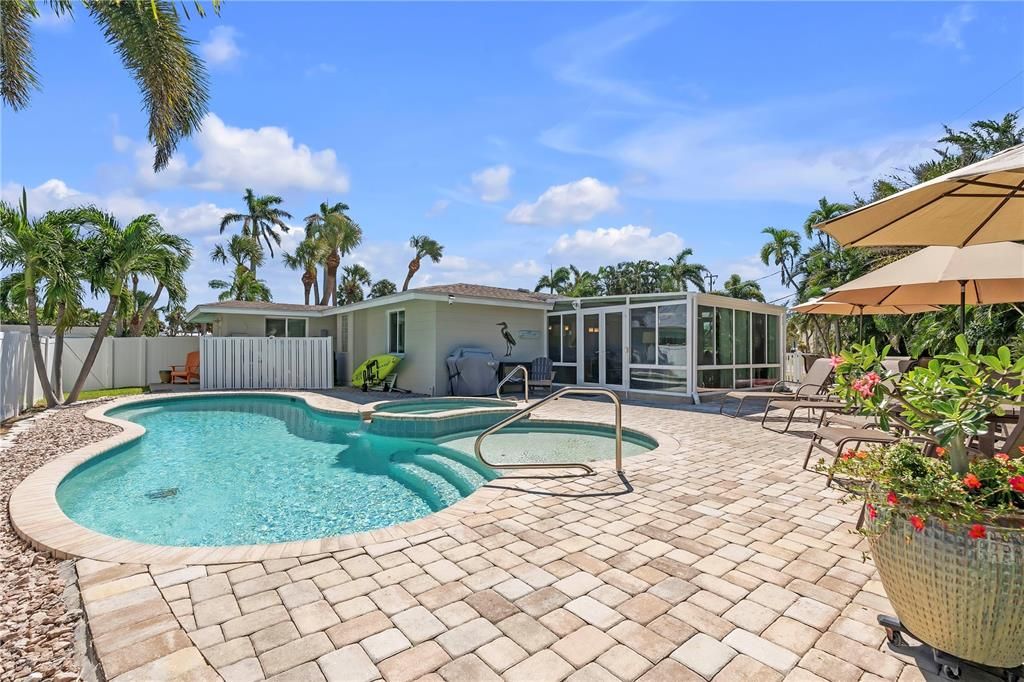 En Venta: $1,150,000 (3 camas, 2 baños, 1460 Pies cuadrados)