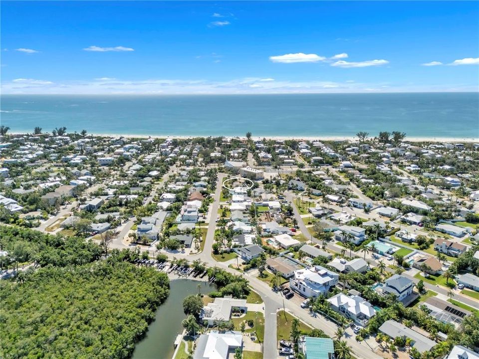 En Venta: $1,150,000 (3 camas, 2 baños, 1460 Pies cuadrados)