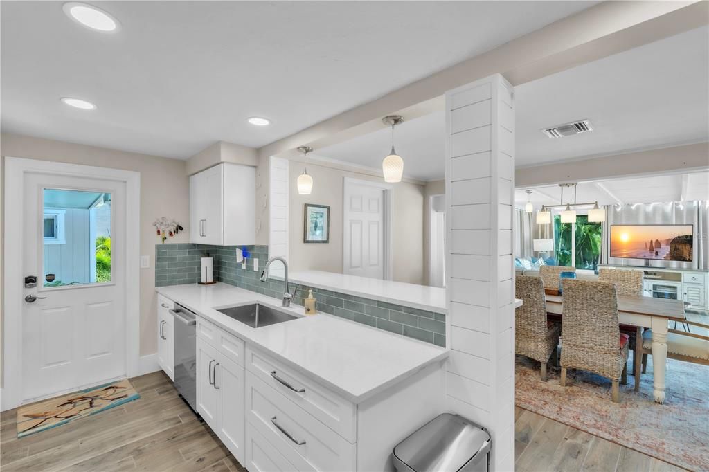 En Venta: $1,150,000 (3 camas, 2 baños, 1460 Pies cuadrados)