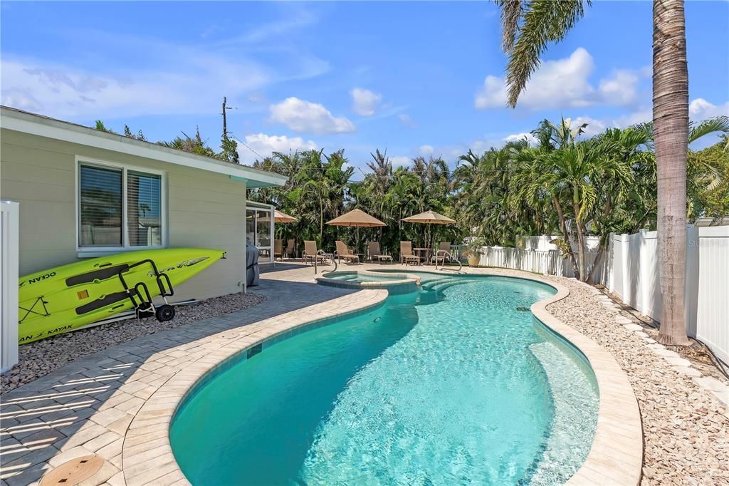 En Venta: $1,150,000 (3 camas, 2 baños, 1460 Pies cuadrados)