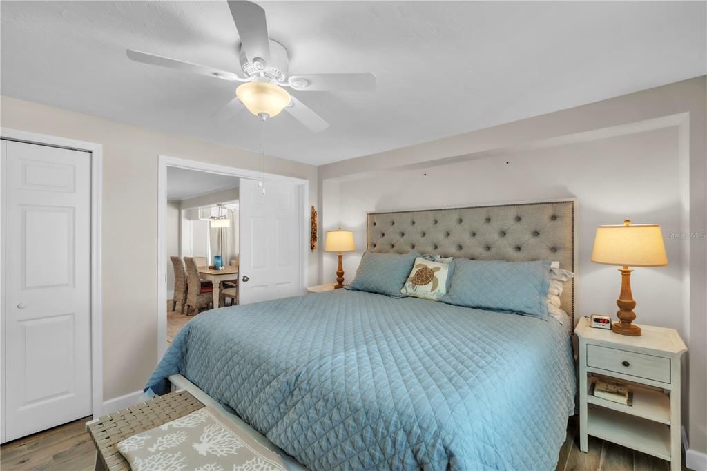 En Venta: $1,150,000 (3 camas, 2 baños, 1460 Pies cuadrados)