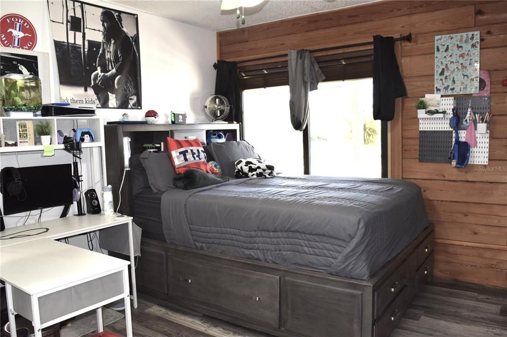 待售: $1,200,000 (3 贝兹, 2 浴室, 2554 平方英尺)