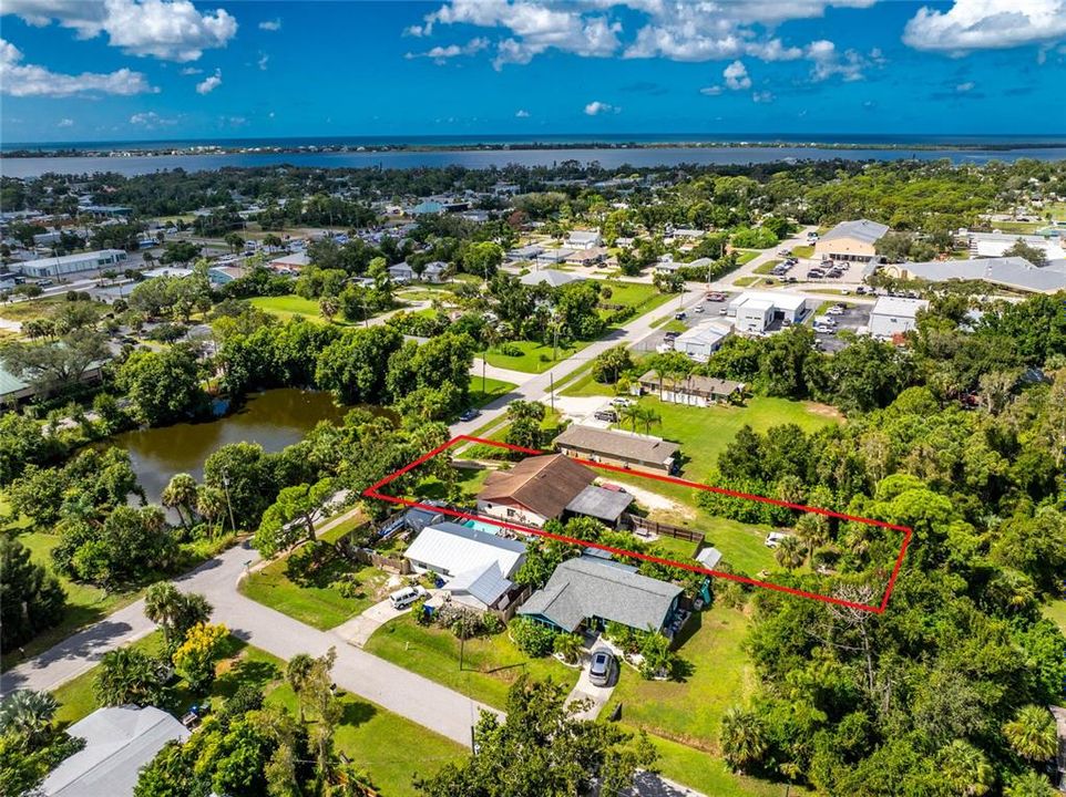 待售: $399,000 (4 贝兹, 0 浴室, 1988 平方英尺)