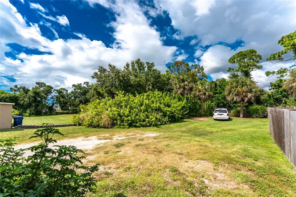 待售: $399,000 (4 贝兹, 0 浴室, 1988 平方英尺)