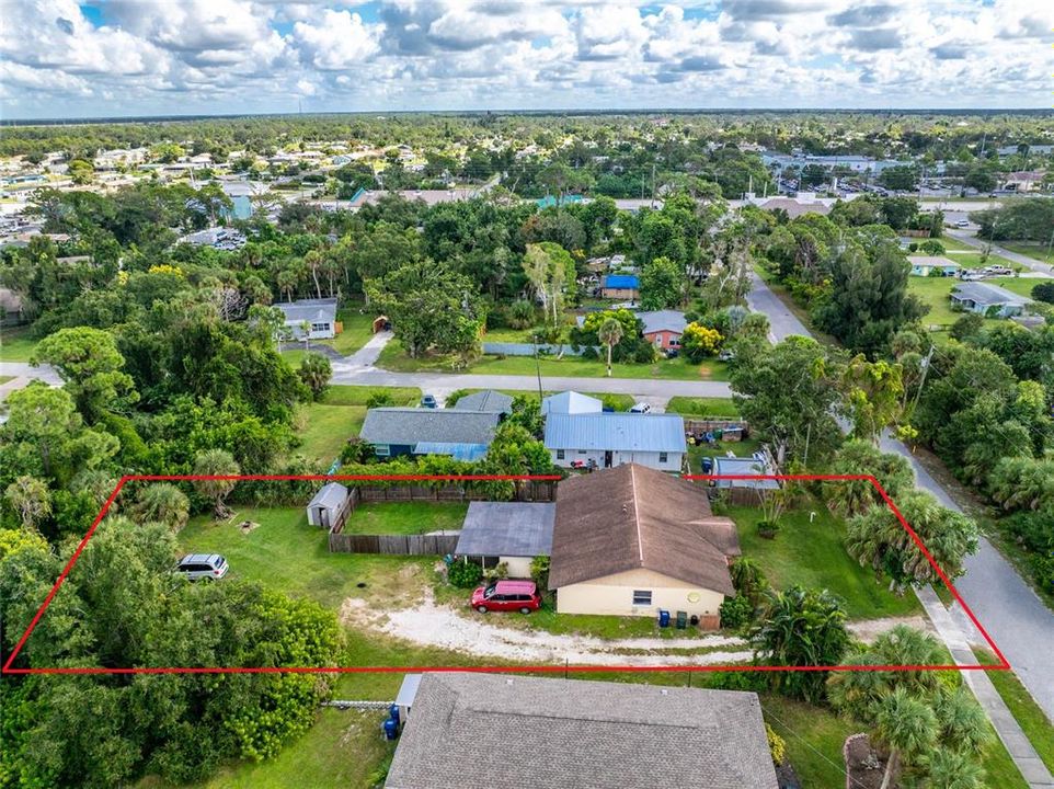 待售: $399,000 (4 贝兹, 0 浴室, 1988 平方英尺)