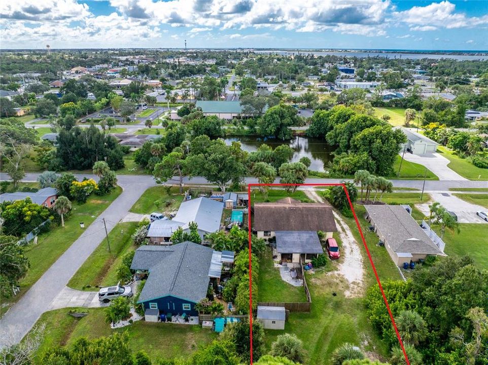 待售: $399,000 (4 贝兹, 0 浴室, 1988 平方英尺)