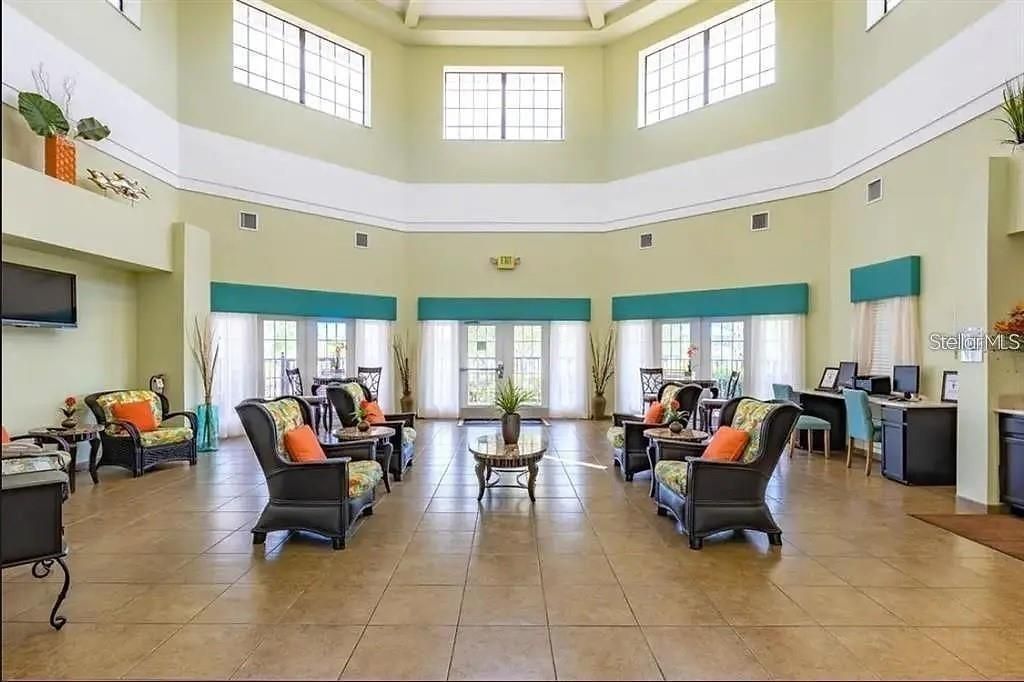 Active With Contract: $255,000 (3 beds, 2 baths, 1700 Square Feet)