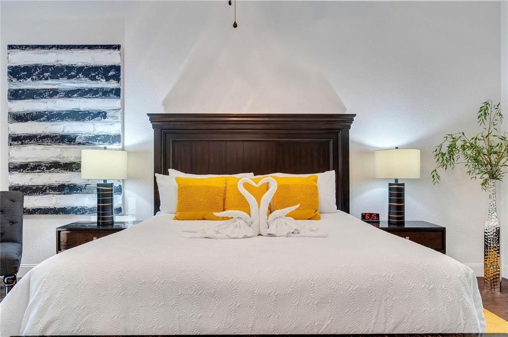 Active With Contract: $255,000 (3 beds, 2 baths, 1700 Square Feet)