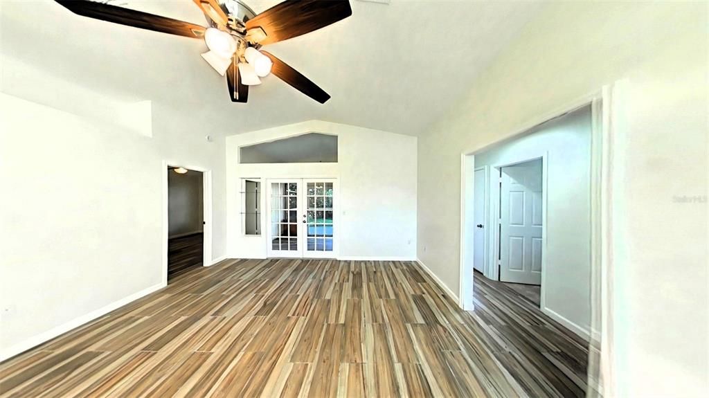 待售: $284,900 (3 贝兹, 2 浴室, 1252 平方英尺)