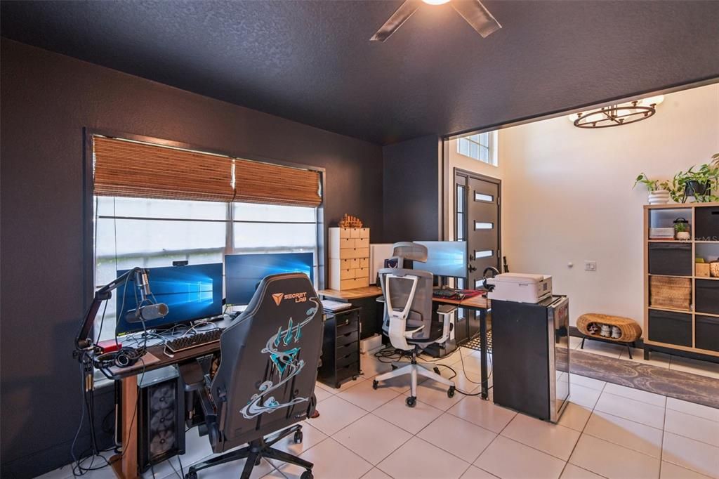 For Rent: $3,800 (3 beds, 3 baths, 2290 Square Feet)