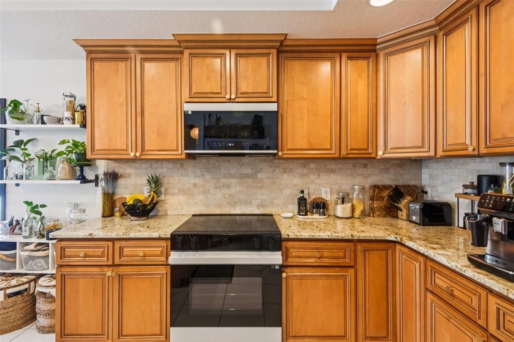 For Rent: $3,800 (3 beds, 3 baths, 2290 Square Feet)