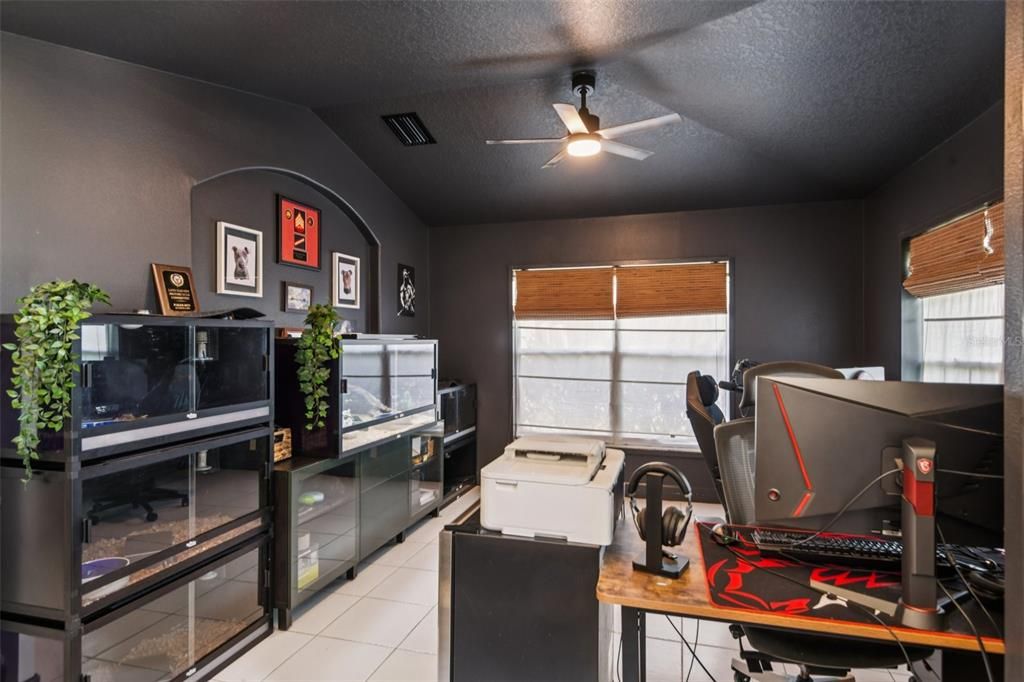 For Rent: $3,800 (3 beds, 3 baths, 2290 Square Feet)